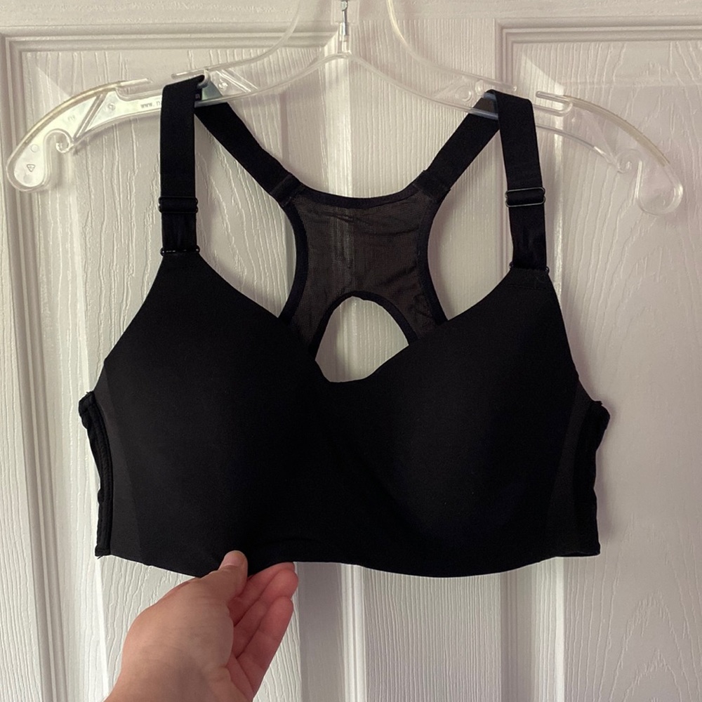 Sports bra with mesh back - size L